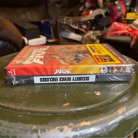 Kung Fu Panda & Secrets Of The Furious Five 🐼 Double DVD Pack SEALED - Picture 7 of 7